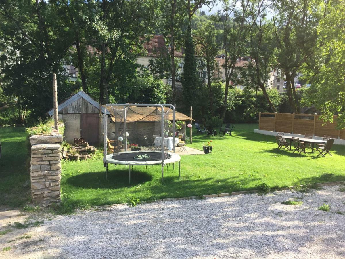 Gite Sur Loue Ornans Exteriör bild