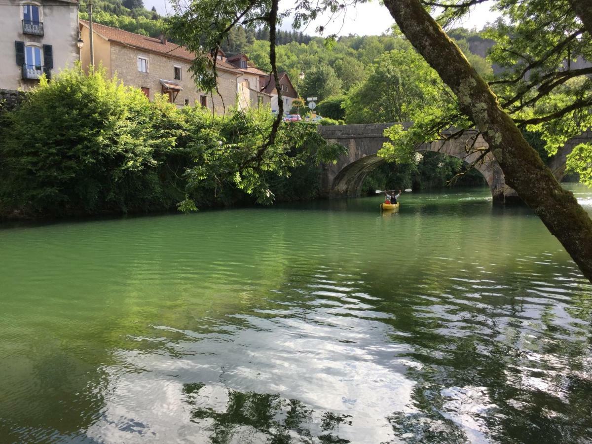 Gite Sur Loue Ornans Exteriör bild